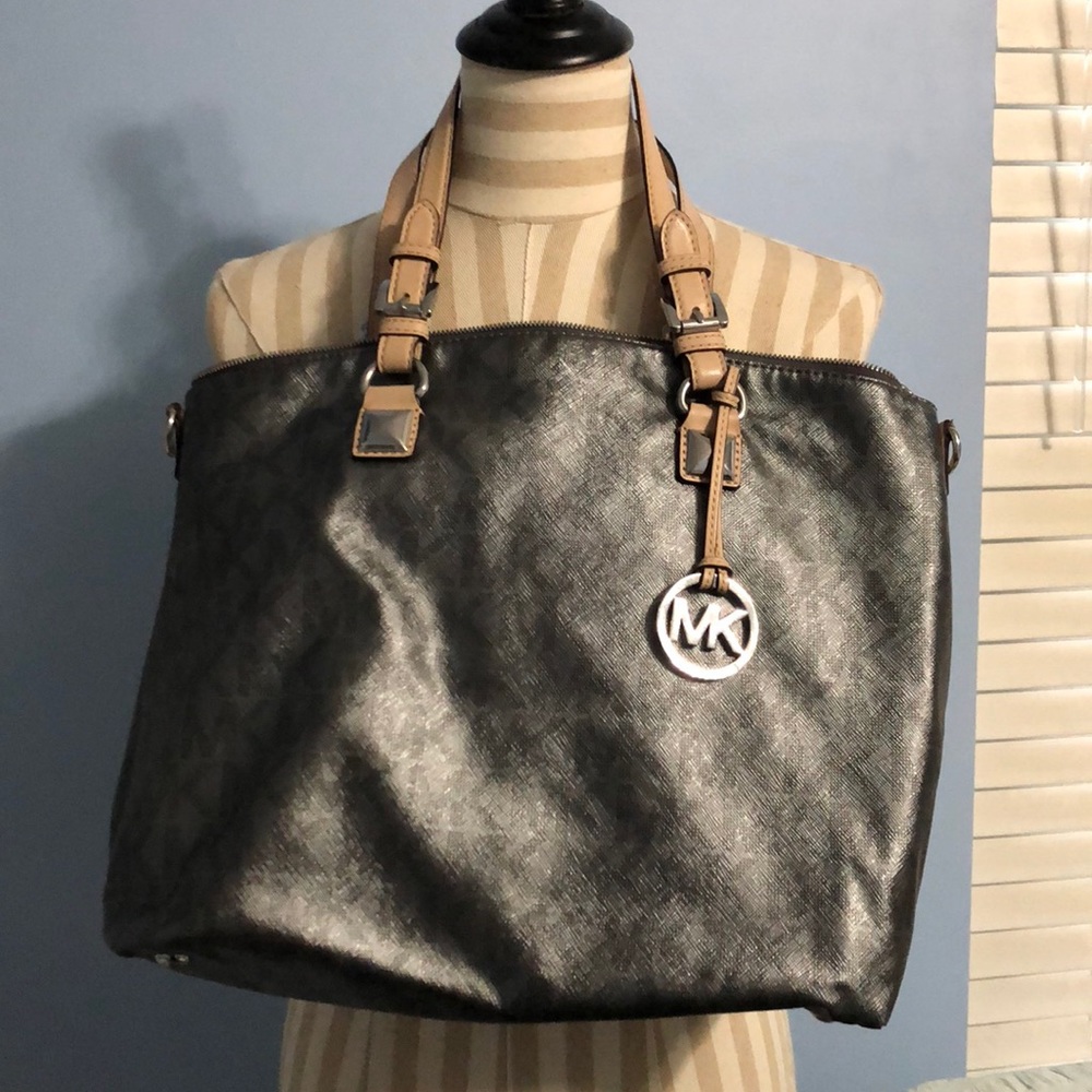 Michael Kors shoulder bag